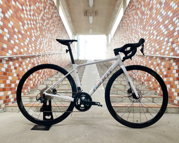 GIANT JAPAN 35周年記念ロードバイク GJ-35 LTDのご紹介