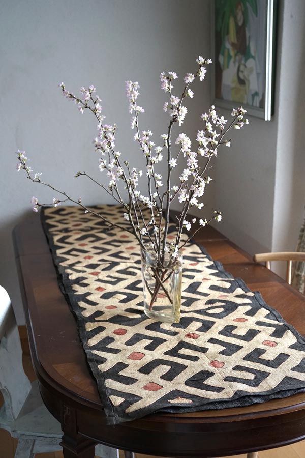 アフリカコンゴクバ族のラフィアのアップリケ敷物 395×59cm ge-756の