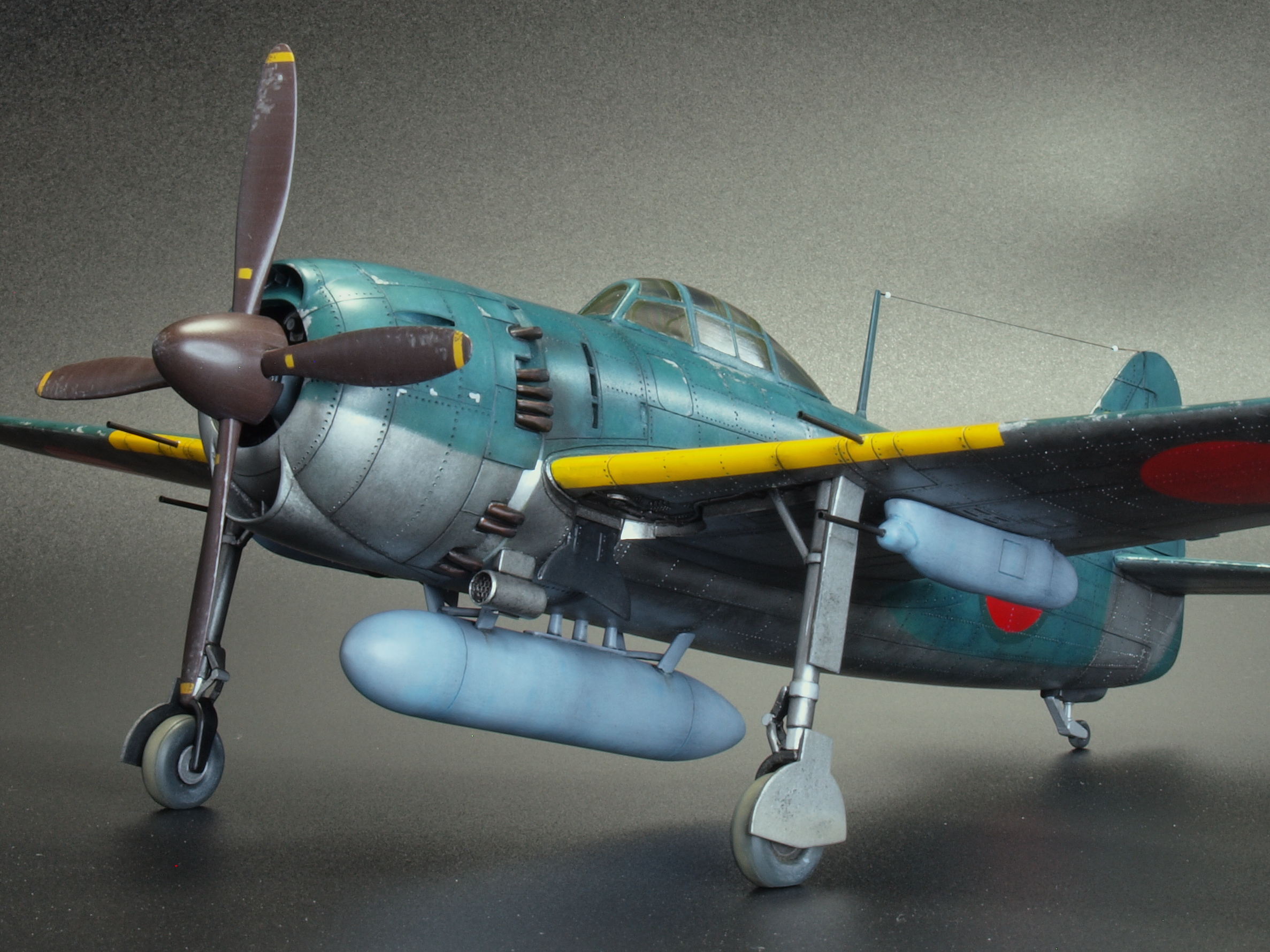 ☆1/48スケール☆旧日本軍航空基地ジオラマ 紫電 完成品 ☆1/48