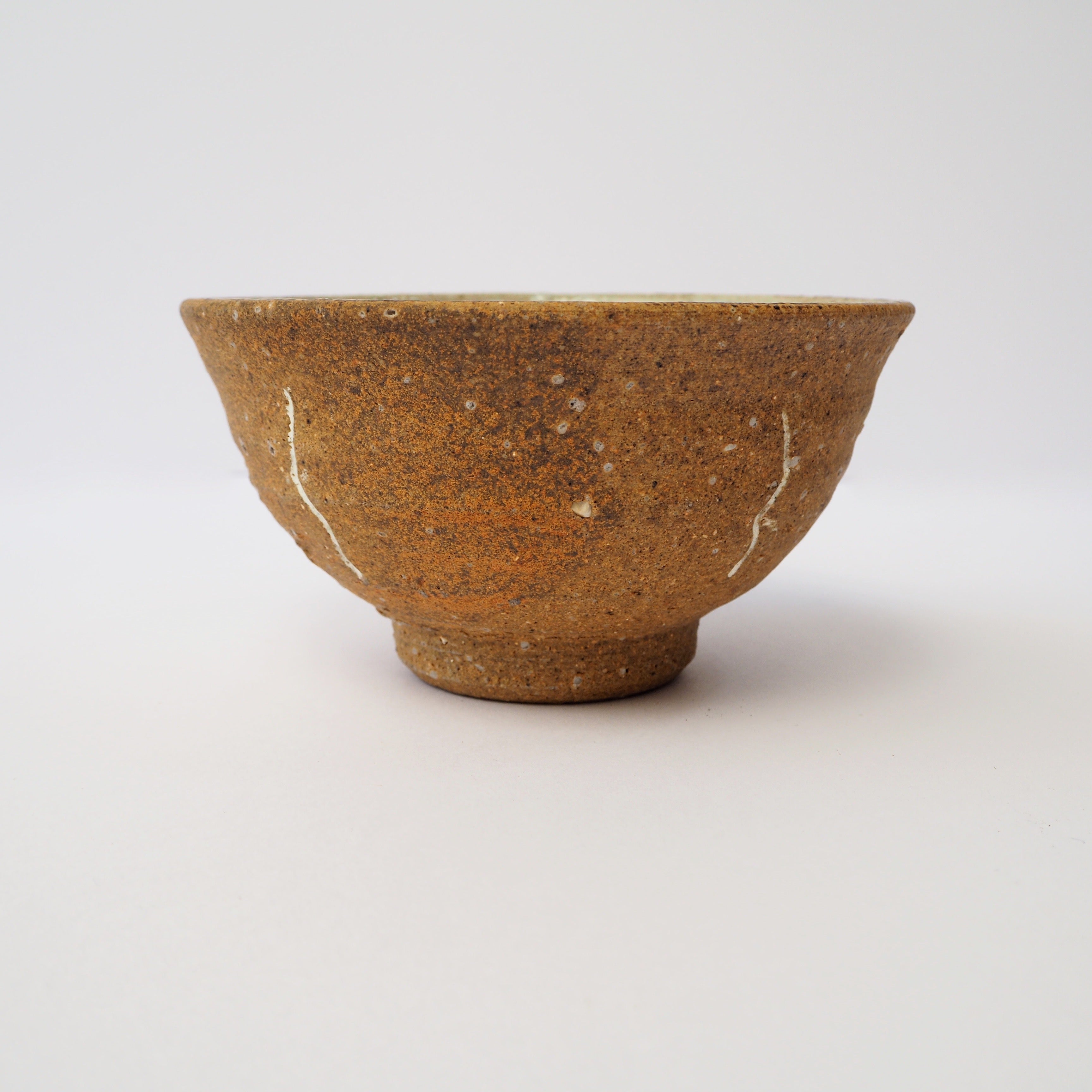 小振りな可愛い楽茶碗 C56-2 小振りな可愛い楽茶碗 C56-2 小振りな