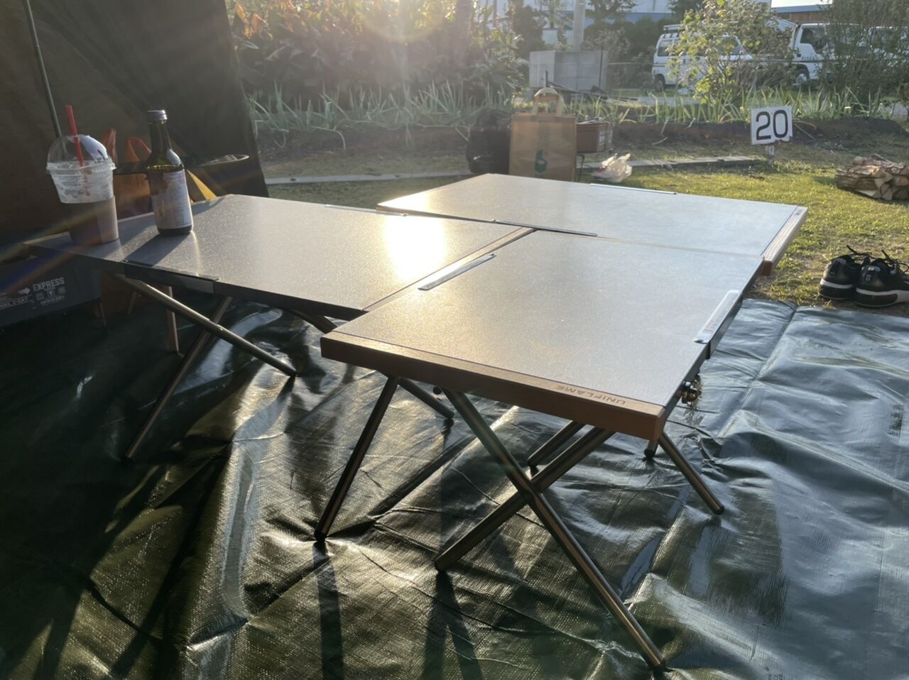 重いけど貴重なテーブル「ユニフレーム 焚き火テーブル ラージ