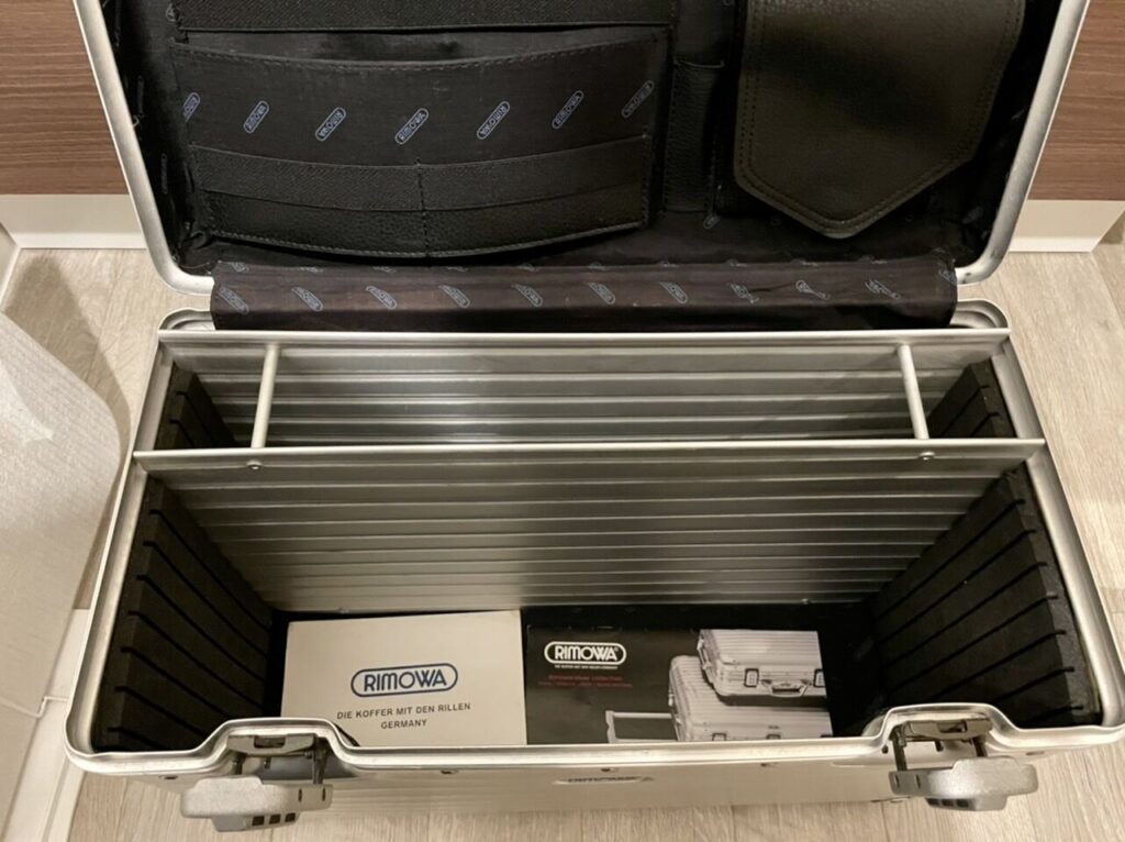 RIMOWA/リモワ ボレロ 稀少な二輪 機内持込 ブラック RIMOWA BOLERO