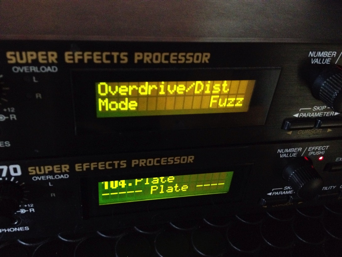 快感のファズ TONE-LOK Ibanez FZ7