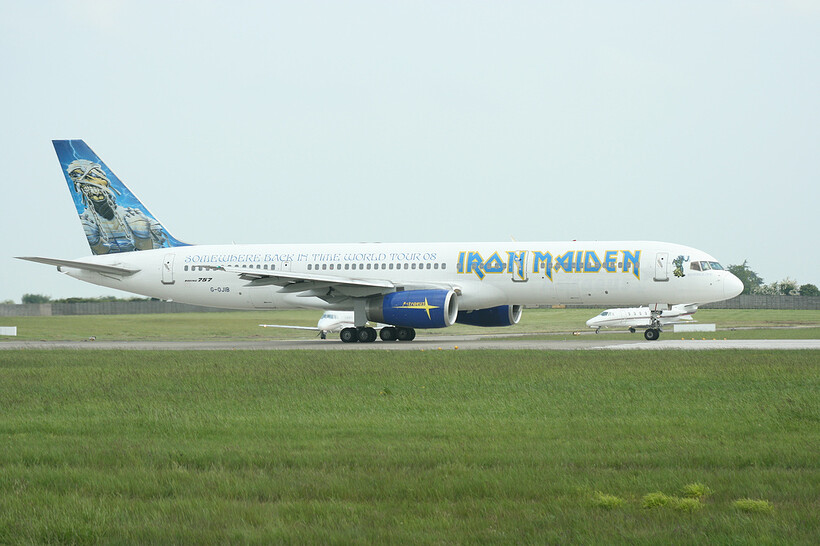 Astraeus Airlines Boeing 757-200 