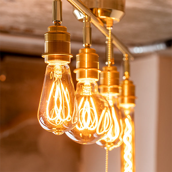 ラスボルタ 4灯 シーリングファンライト｜ラスボルタ LOWYA シーリング