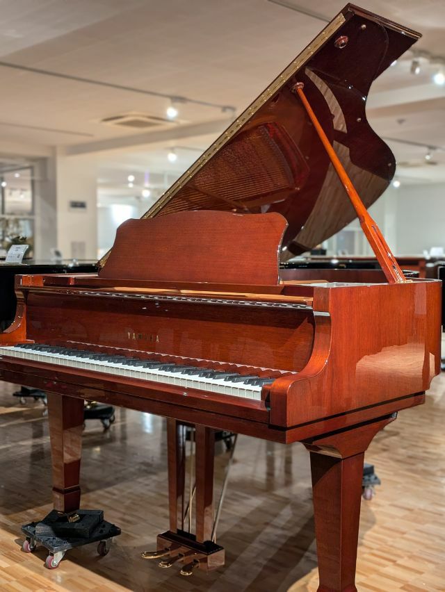 ピアノ卸売シリーズ！ヤマハ木目調 人気モデル インテリアとしても