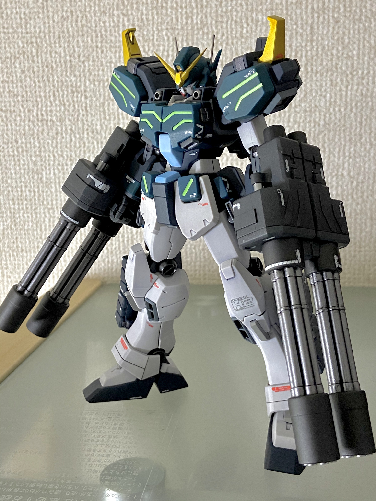 組み立て済】MG ガンダムヘビーアームズEW、ガンダムヘビーアームズ改