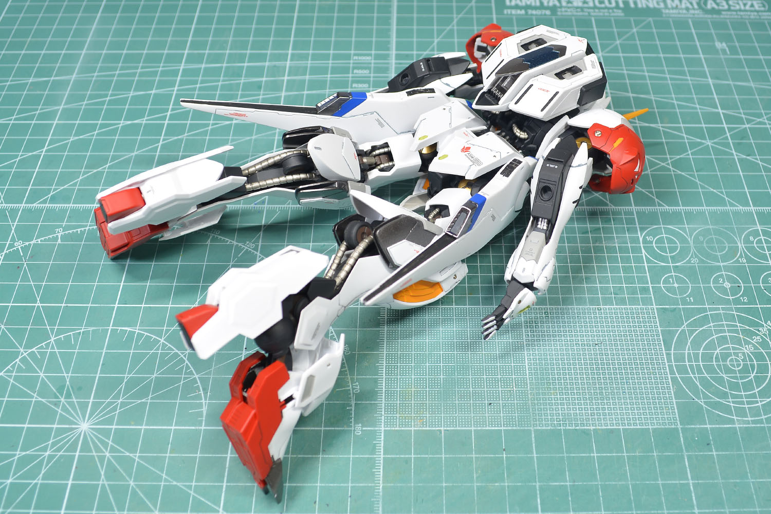 1/100ガンダムバルバトスルプスの組立工程 バックパック・武器の