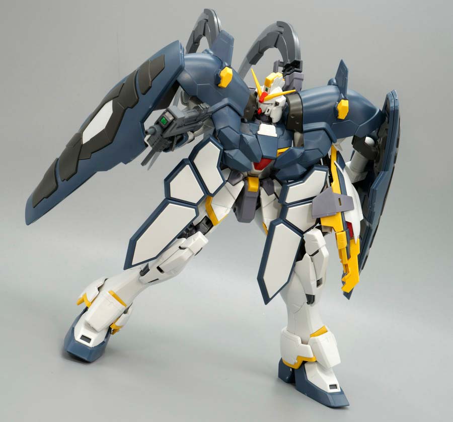 ガンプラ】MG 1/100 ガンダムサンドロックEW（アーマディロ装備