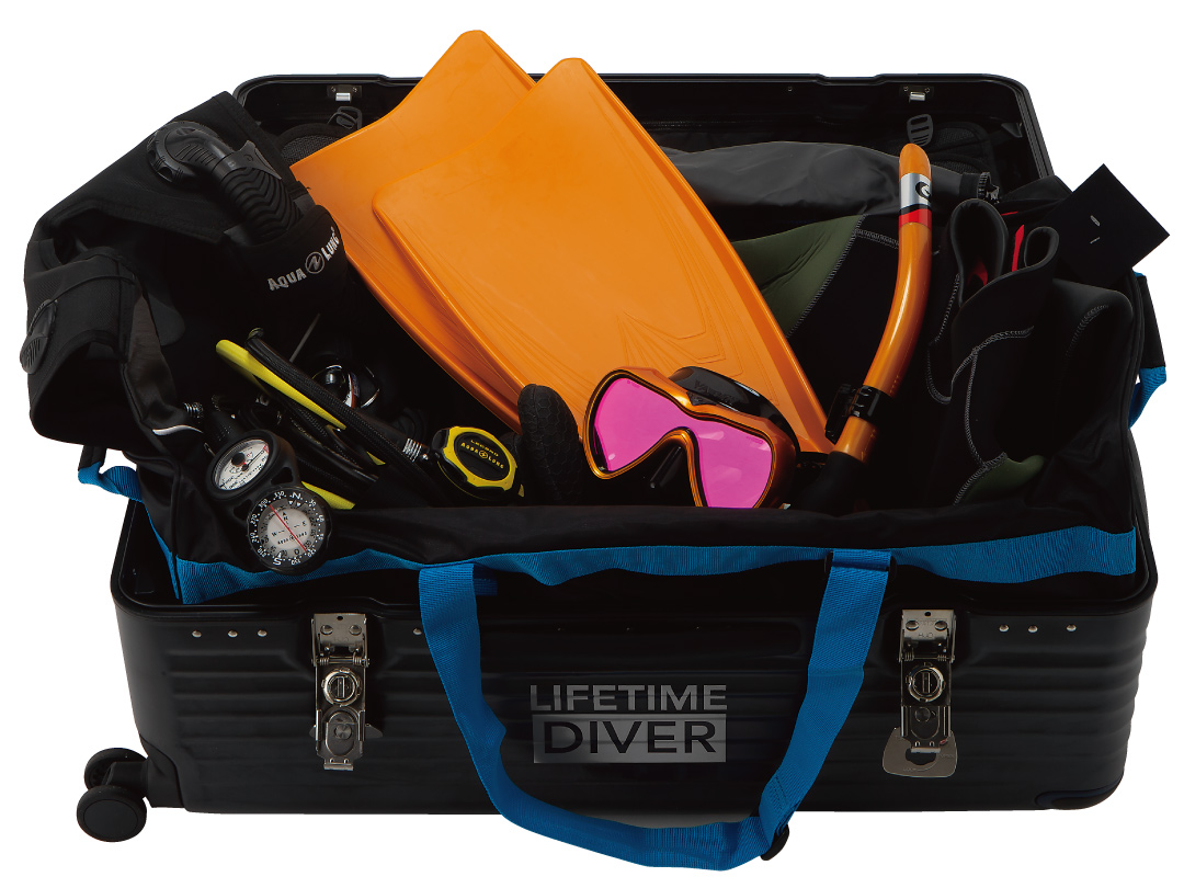 ハードシェルスーツケース | スクーバダイビング・スキンダイビング