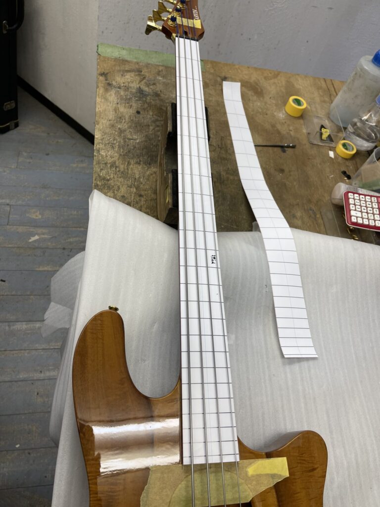 Carvin AC-50 (フレットレス) Carvin AC-50 (フレットレス)