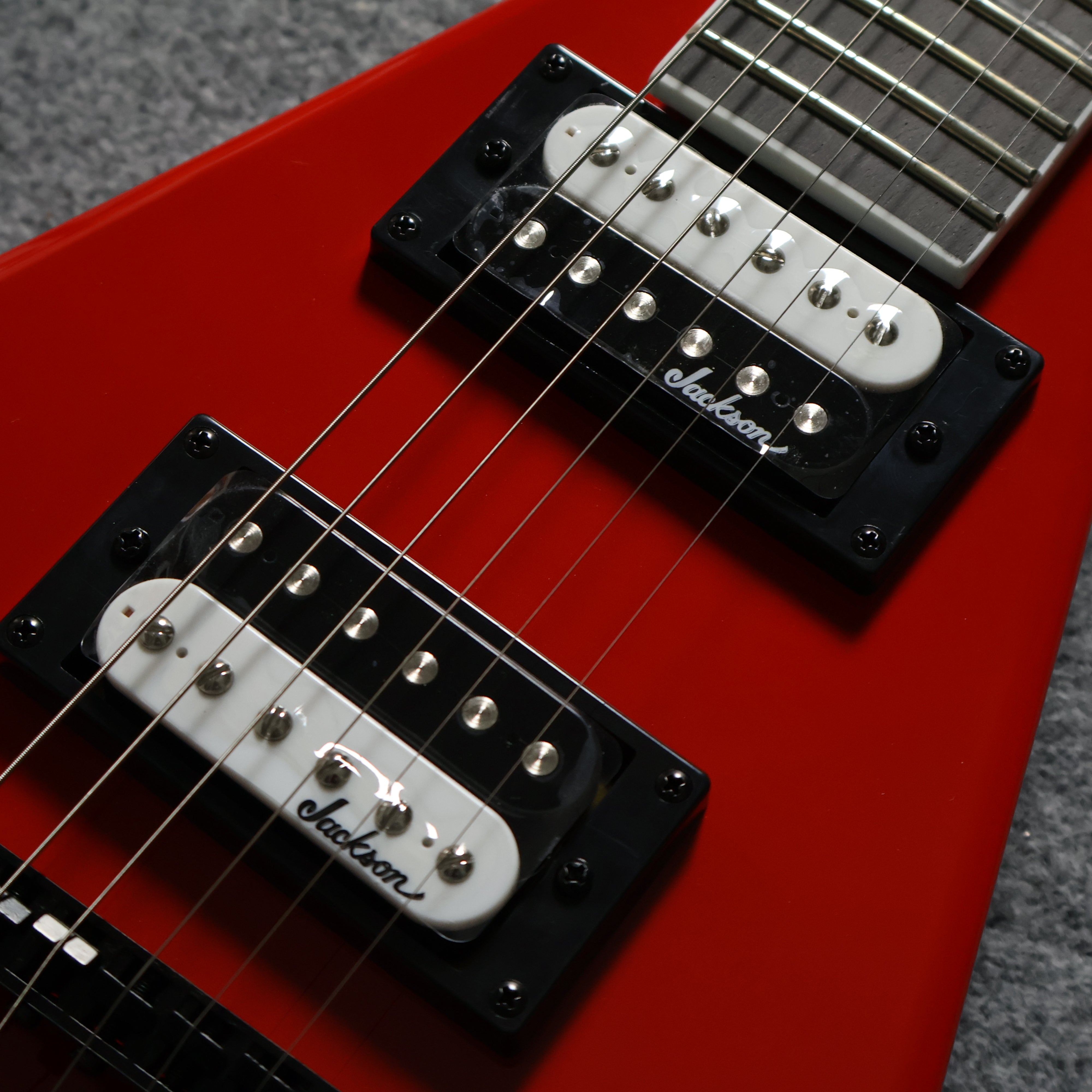 Jackson JS32T King V HH Electric Guitar, Amaranth FB – Ferrari Red