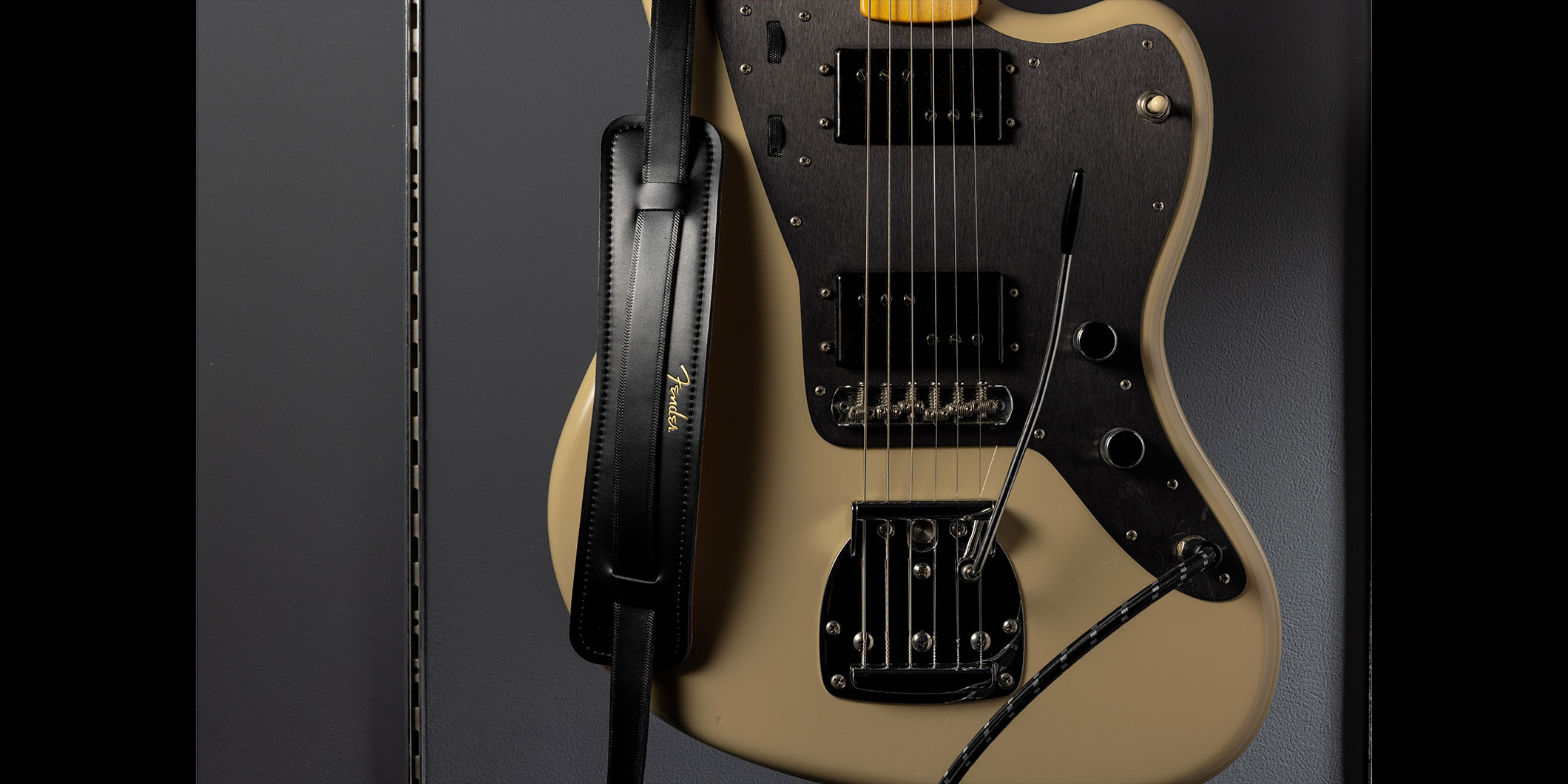 フェンダーより、INORAN監修の特別仕様シグネチャー・ストラップが発売