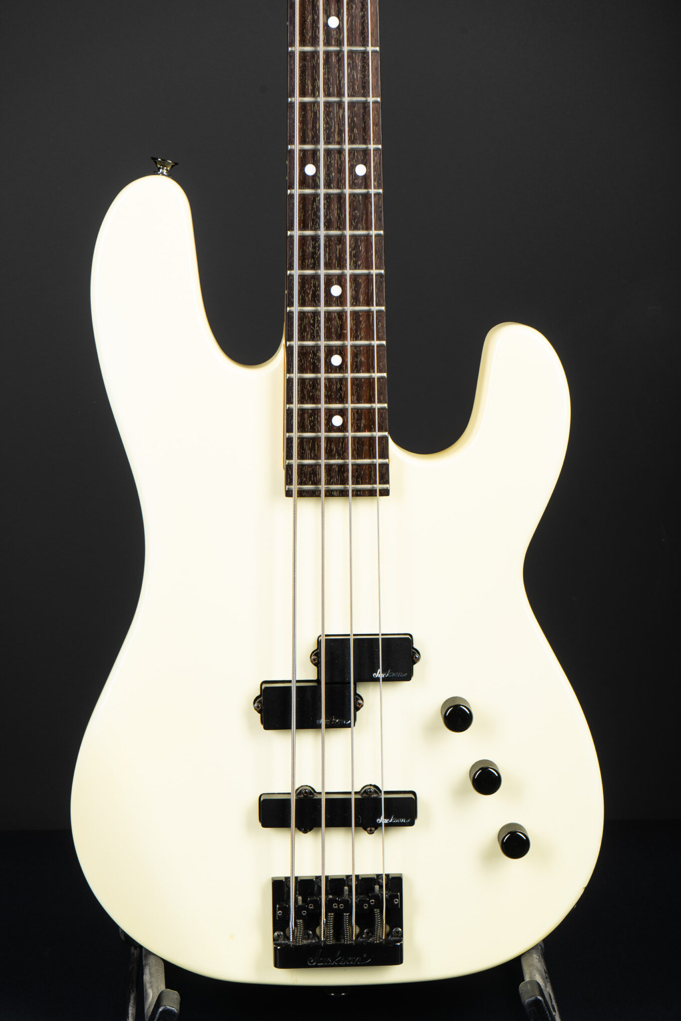 1988 Charvel 2B Bass – Pearl White – GuitarPoint