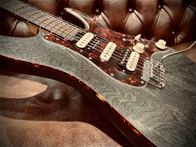 現代を象徴するヴァーサタイルモデル｜ギターマニア石田純一の逸品入魂