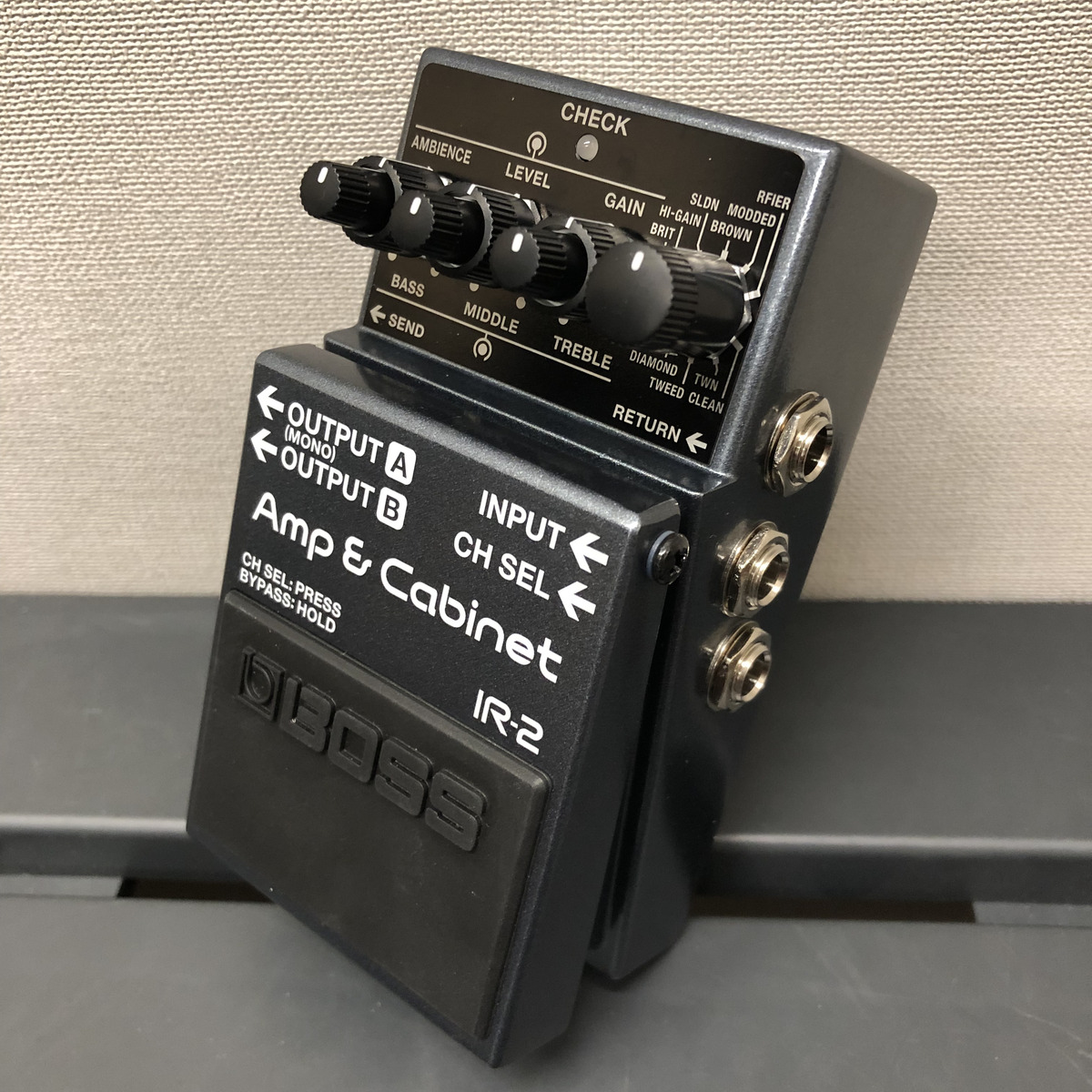 実機レビューあり】BOSS IR-2｜あらゆる環境でペダルボードをフル活用