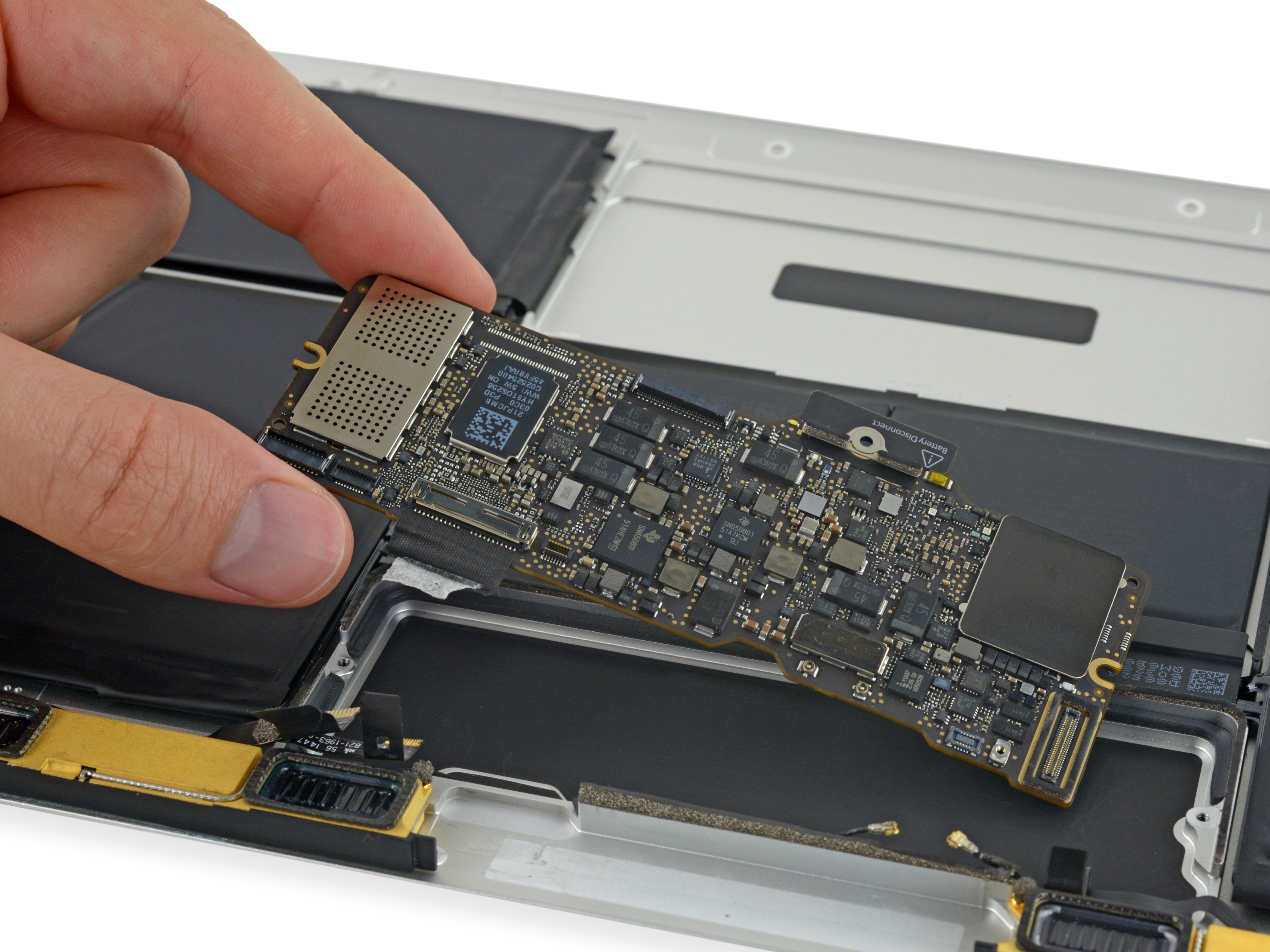 Retina MacBook 2016のロジックボードの交換 - iFixit 修理ガイド