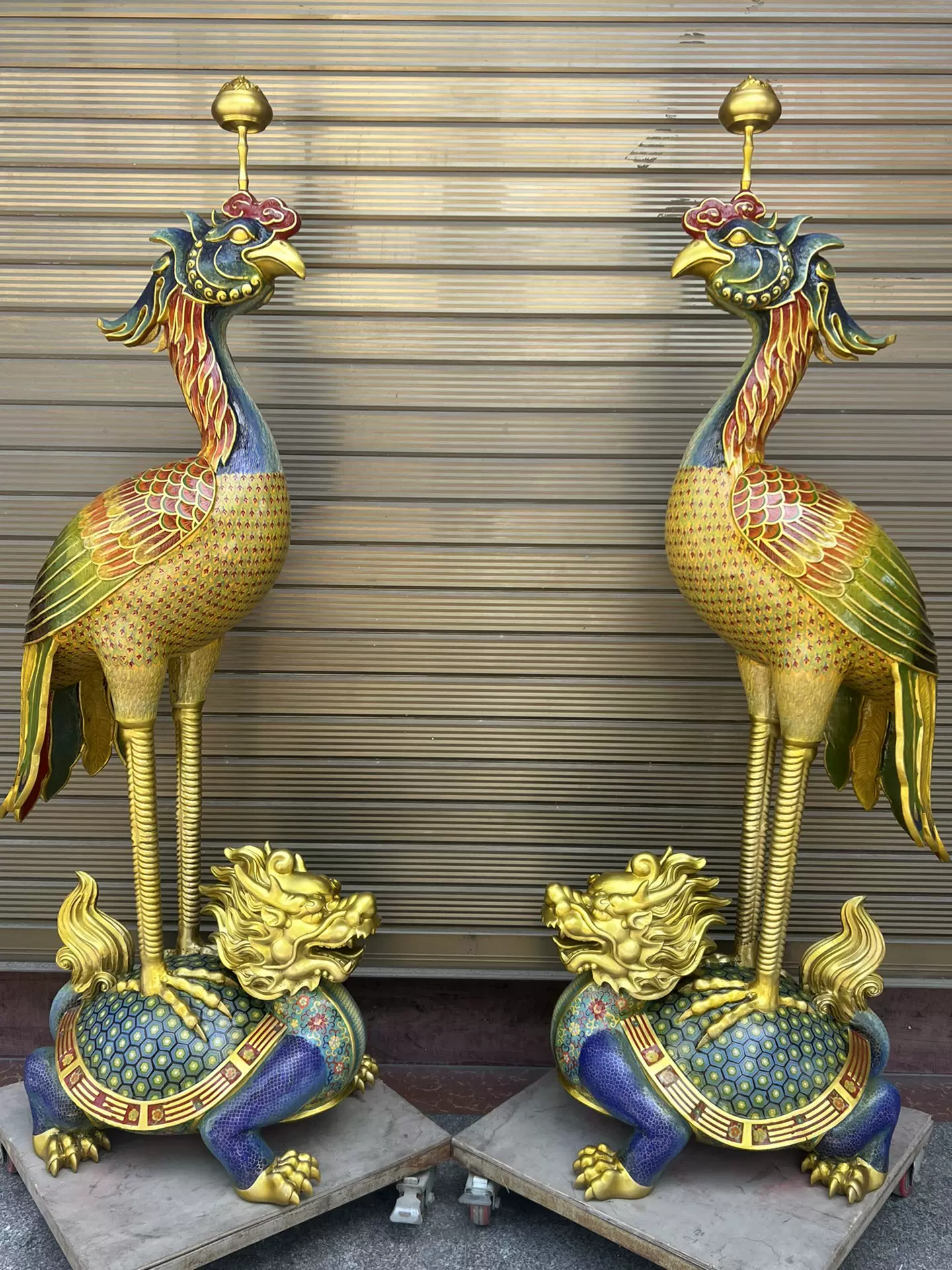 中国古美術・旧蔵鏨刻鎏金の馬車・純銅製・高浮彫り・置物・文房具