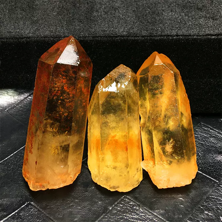 黄水晶原石石柱