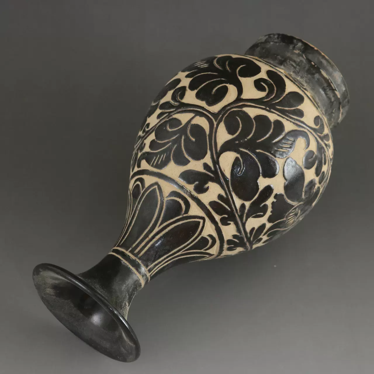 中国陶磁器 宋磁州窯 浮掘緑壺 【公式通販】