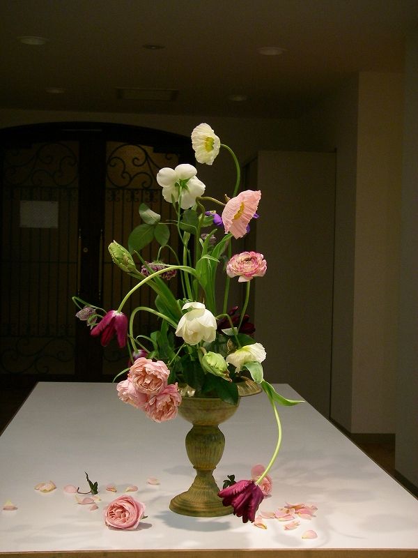 16世紀の絵画の世界！『ダッチアンドフレミッシュ』を活けてみる