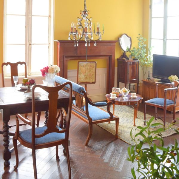 ヨーロッパ購入 家具 フランダースの家具やさん購入 重厚食器棚