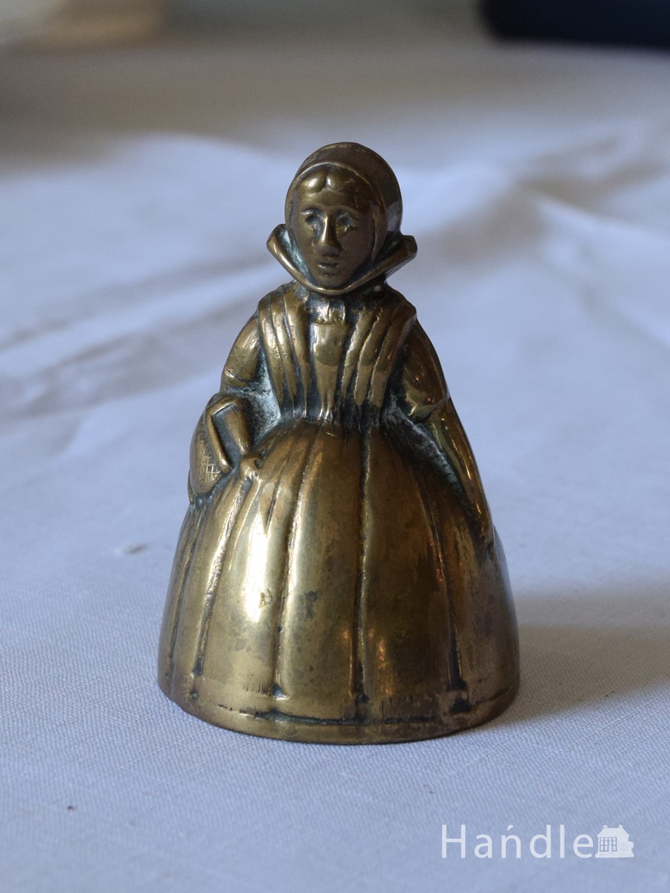 英国で見つけたアンティークのベル、真鍮製の可愛い帆船型の卓上鈴(d