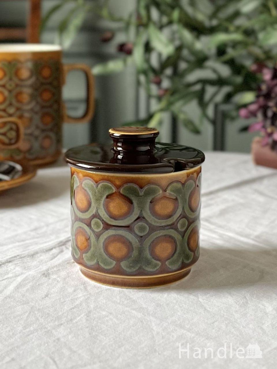 イギリスのアンティーク食器、ブルーの色がキレイな蓋付のシュガー