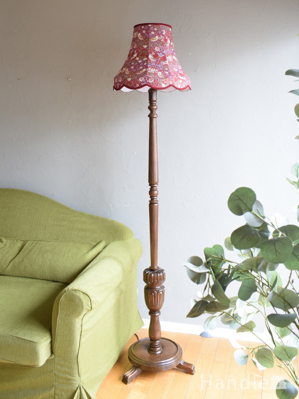 イギリスから到着したアンティーク照明、背の高いスタンドライト(k-888