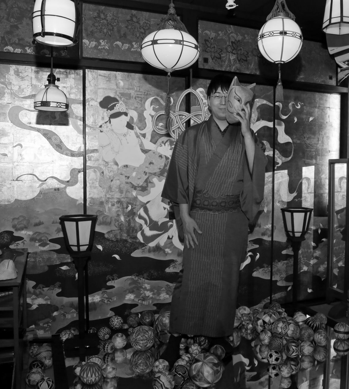 日本画の髑髏は一つひとつ表情が違う。怖さよりも美しさを感じます