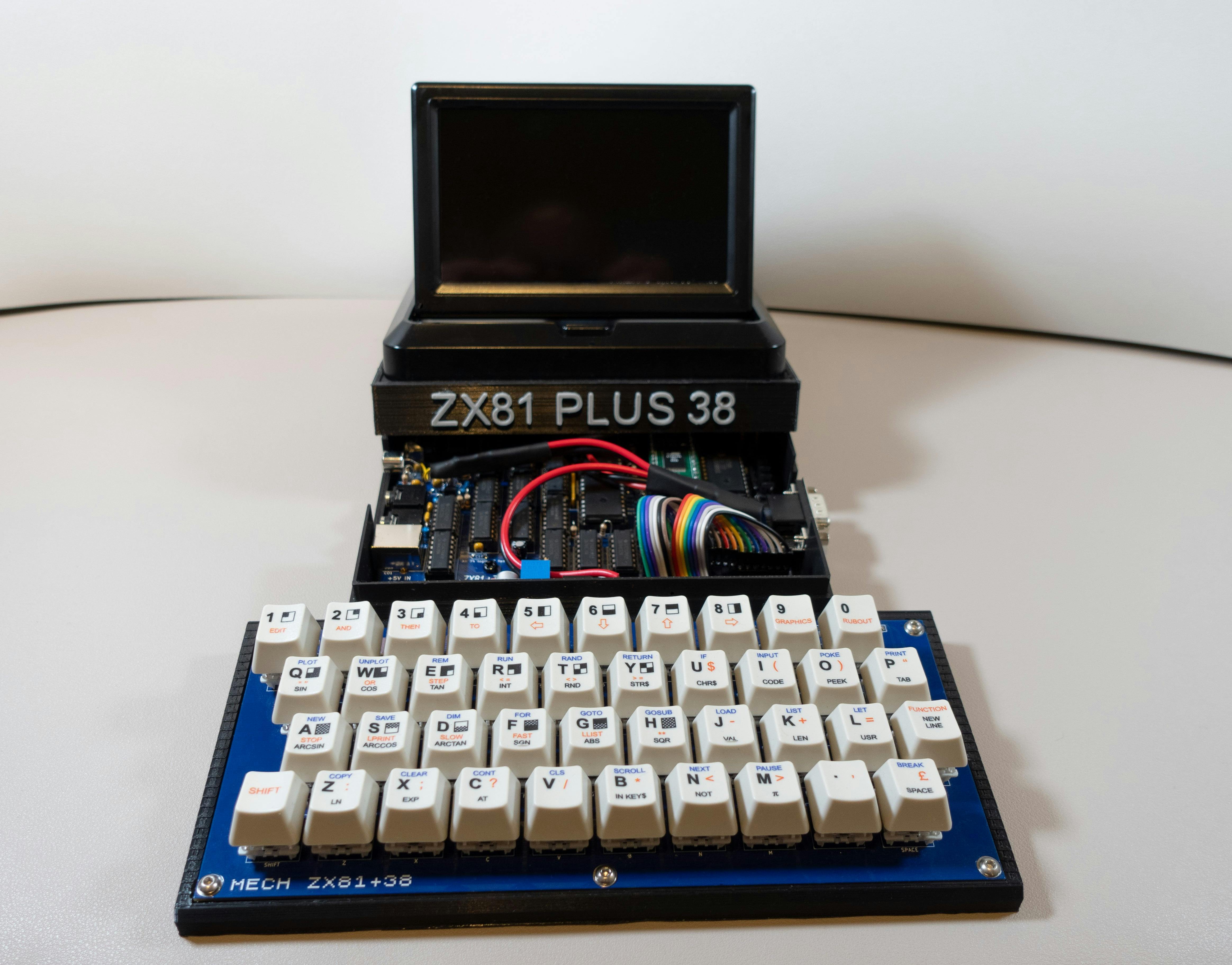 This All-in-One ZX81 Fixes Many of Sinclair's Original
