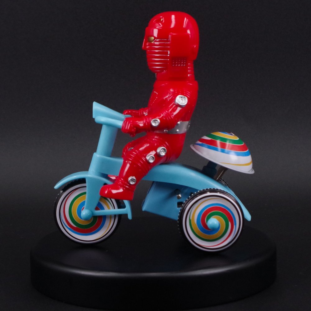 6月14日(土)11時より販売開始】【Kaiju One】スーパーロボットレッド