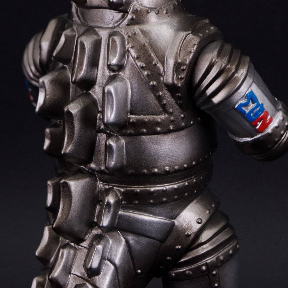 2月19日(水)18時より抽選開始】【M1号】メカゴジラ2(電子頭脳付)が登場