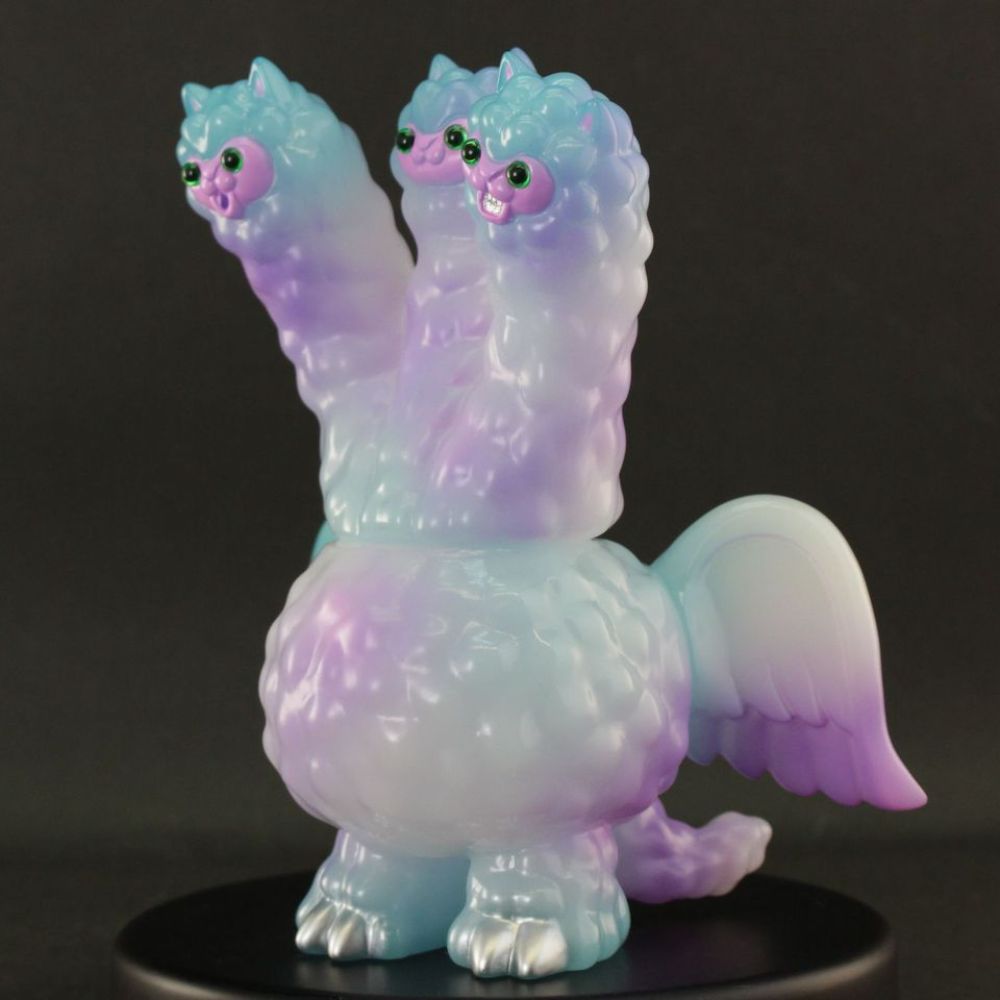 たまらない中毒性抜群な造形とカラーリング！アートジャンキー！！三つ