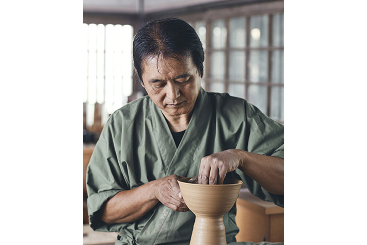 高取焼 味楽窯 十五代亀井味楽 壺 花瓶 一輪挿し 金彩釉壺 高取焼 味楽