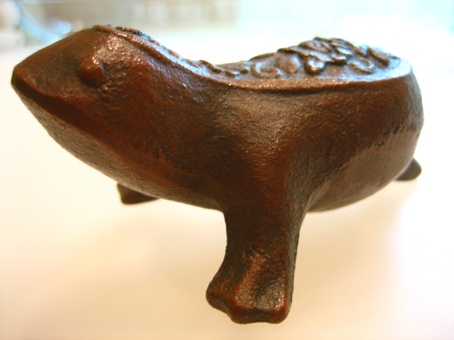 三つ足の蛙 国宝レプリカ 三つ足の蛙国宝レプリカ