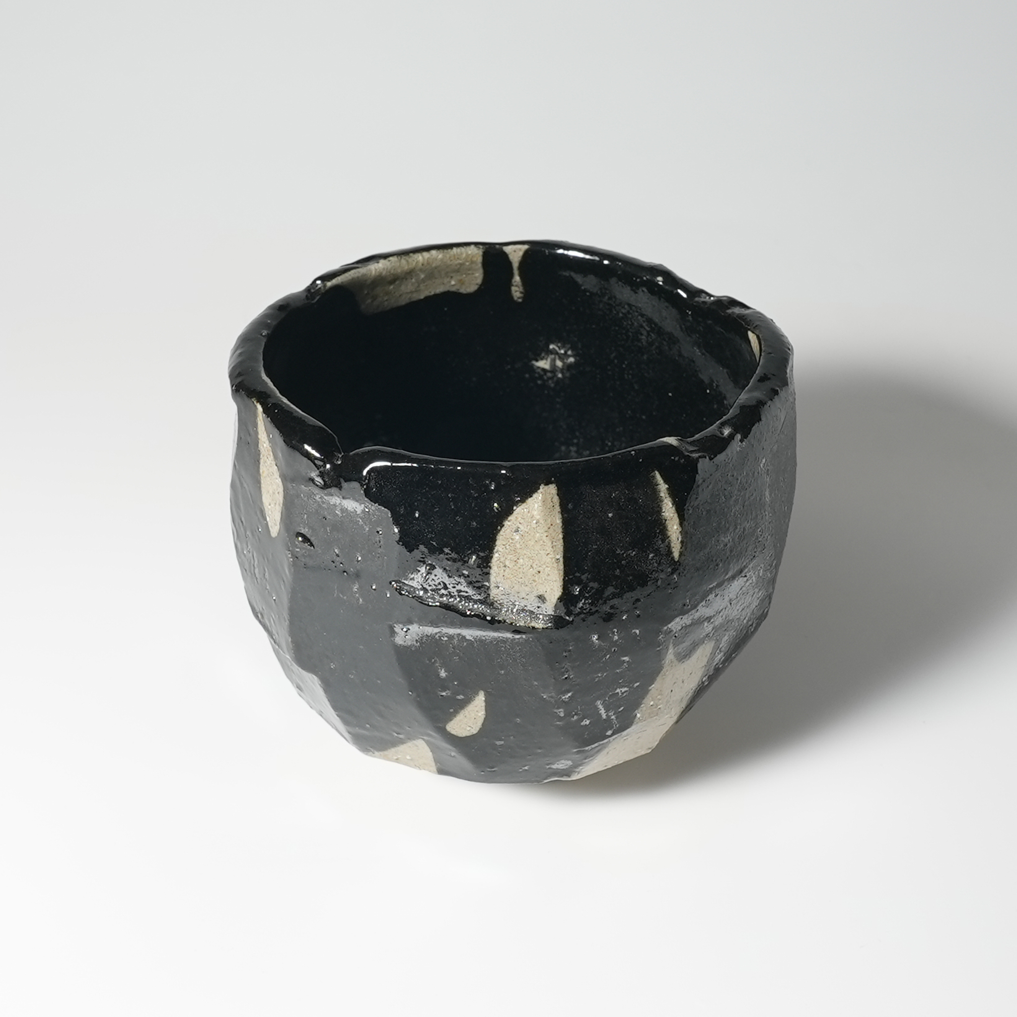 萩黒茶碗 岡田裕 県指定無形文化財 萩焼 | 萩焼屋Hagiyakiya ネット