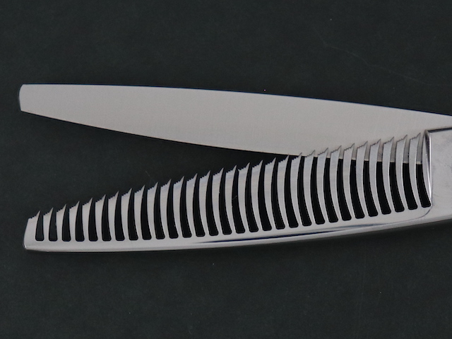 中古セニング】若菜 スカル君(カット率30～35%）トリマー用 トリミング