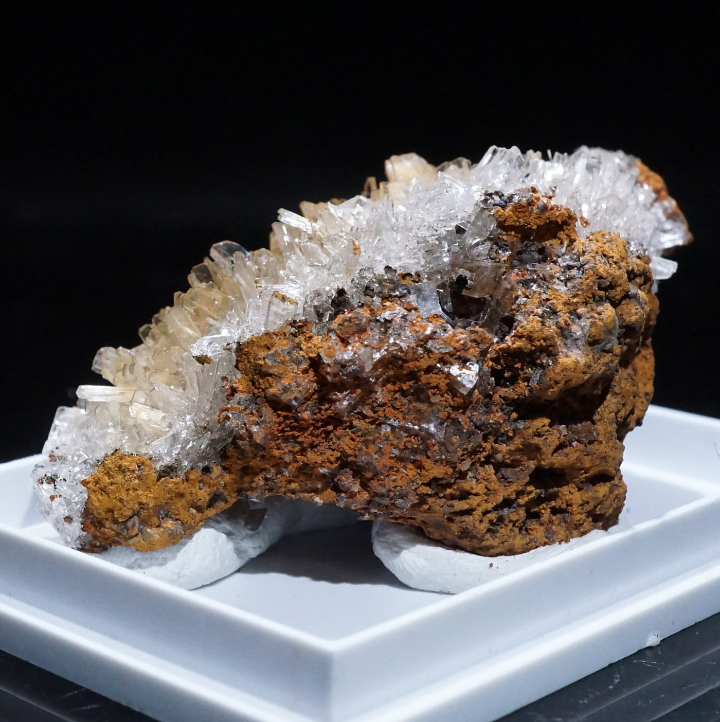 ニューメキシコ産 赤銅鉱入り異極鉱 キュプライト ヘミモルファイト 外