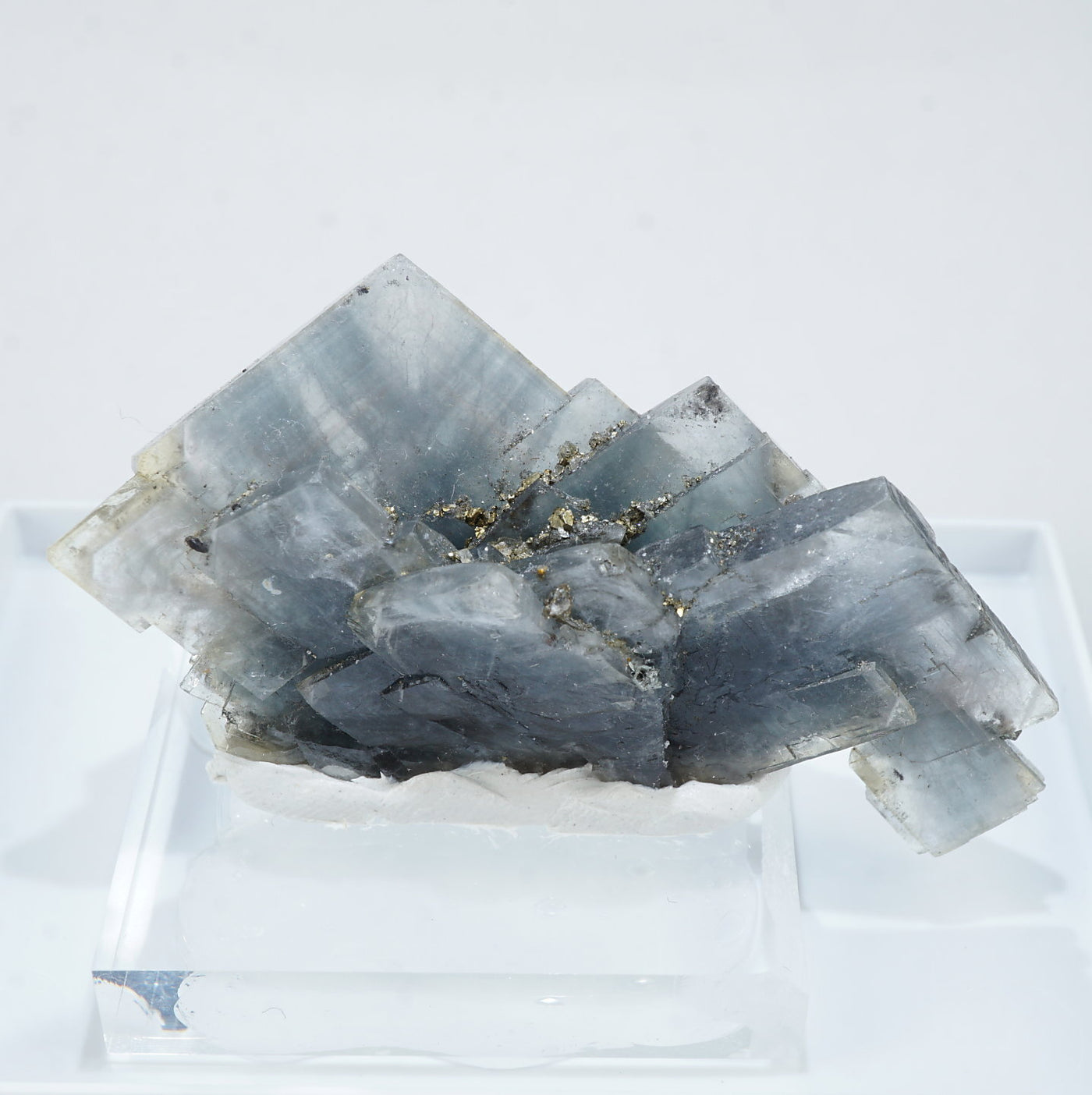 ルーマニア カヴニク鉱山産 クォーツ ガレナ パイライト 共生鉱物標本