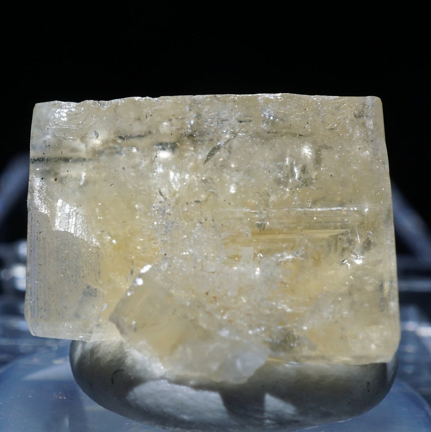 白蛍光》フランス産 フローライト – 天然石ハッピーギフト