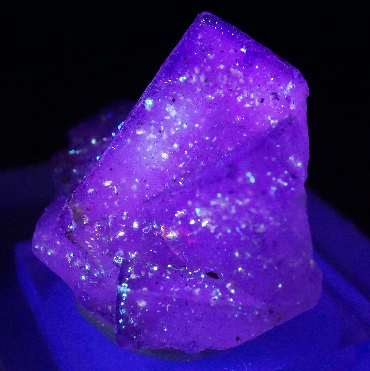 中国新疆ウイグル自治区産 オイル入りフローライト – 天然石ハッピーギフト