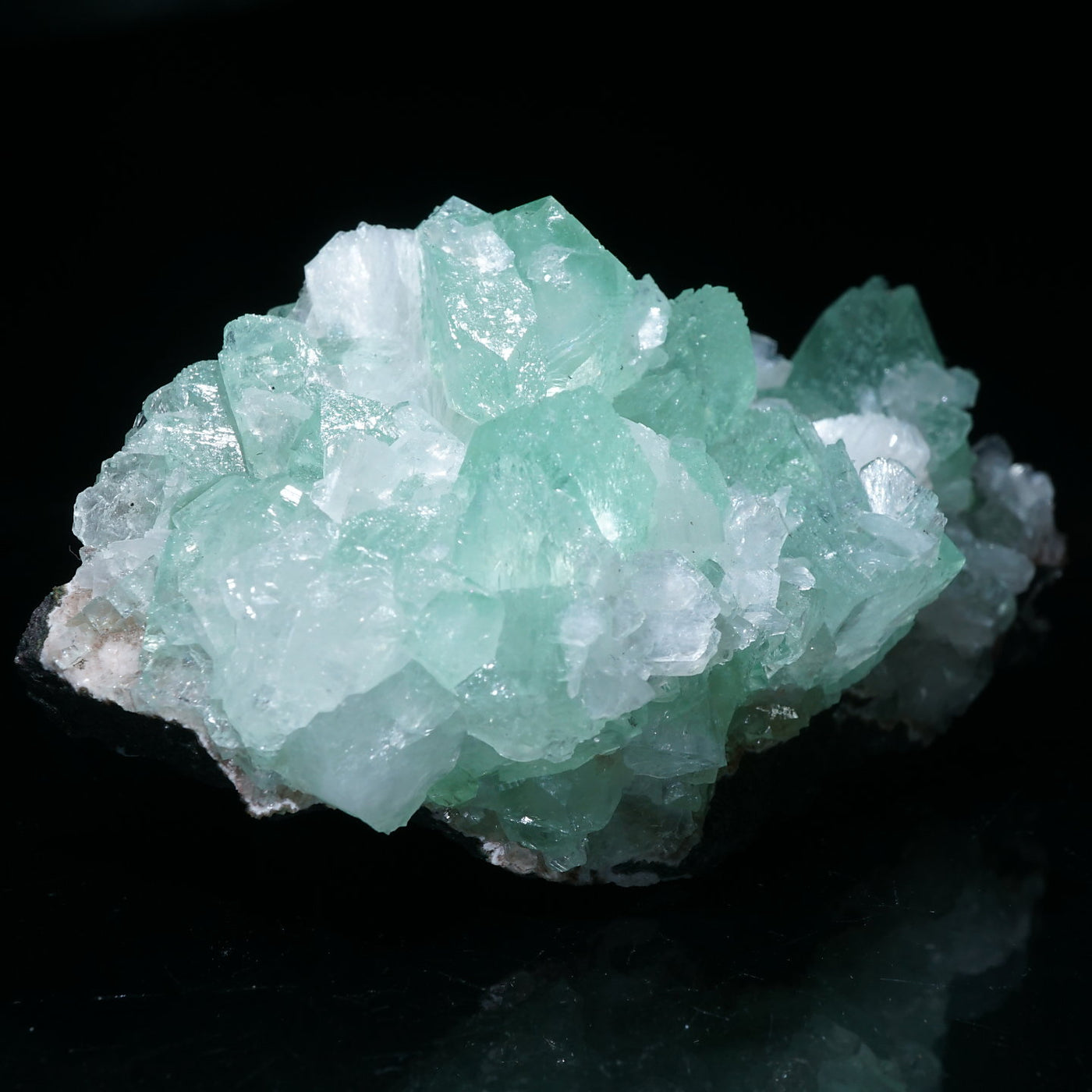 インド産 アポフィライト|ハッピーギフト – 天然石ハッピーギフト