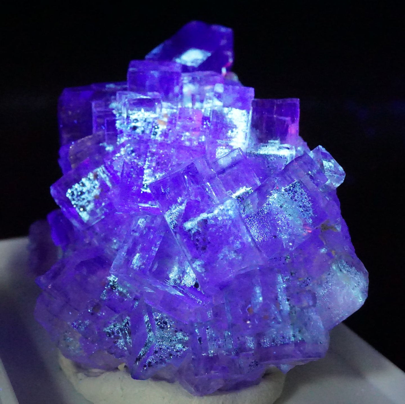 イリノイ州 Cave-in-Rock産 オイル入りフローライト – 天然石ハッピー