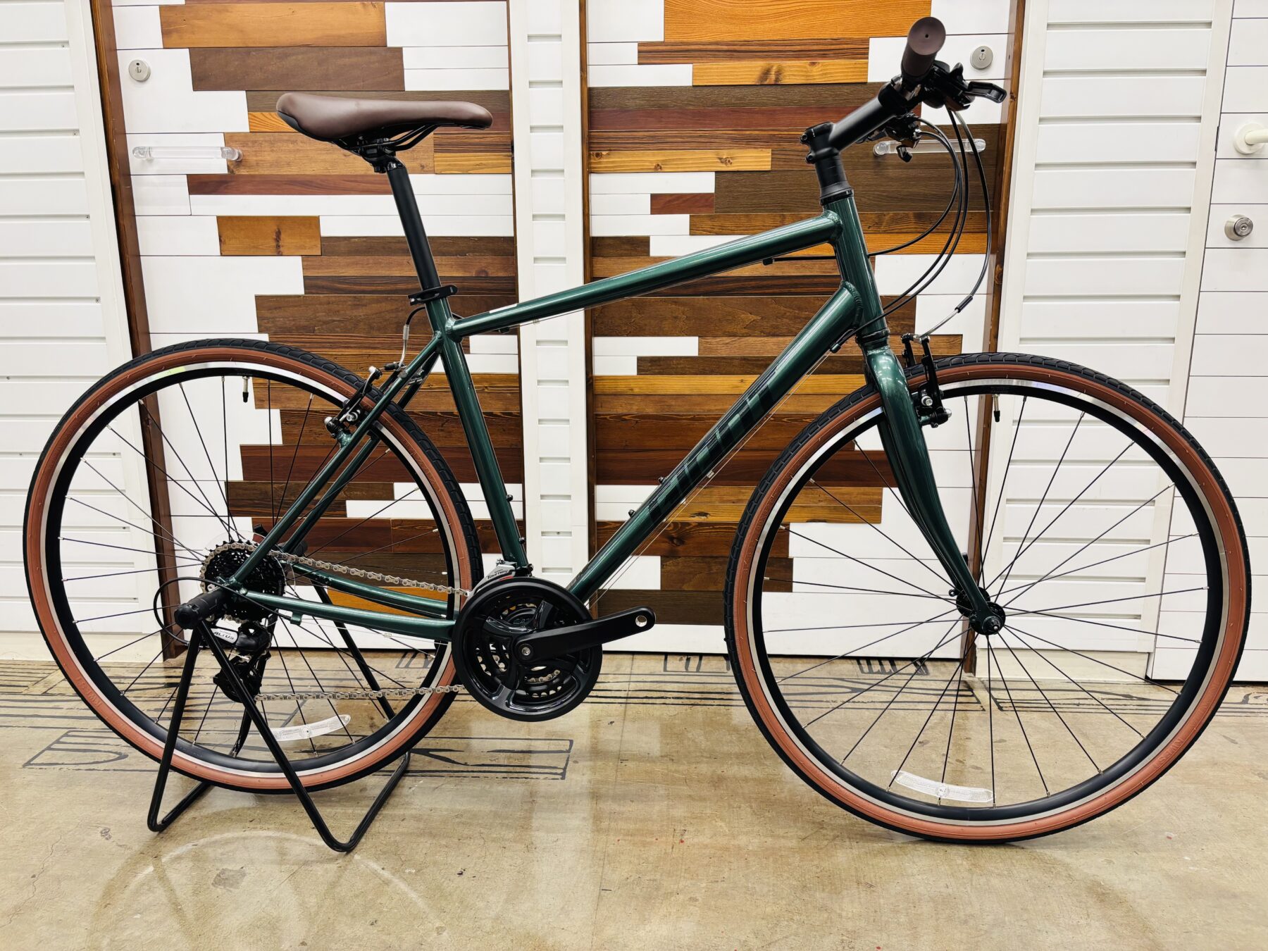 GIANT ESCAPE R3【メンテ洗浄済、オプション多数】 GIANT エスケープR3