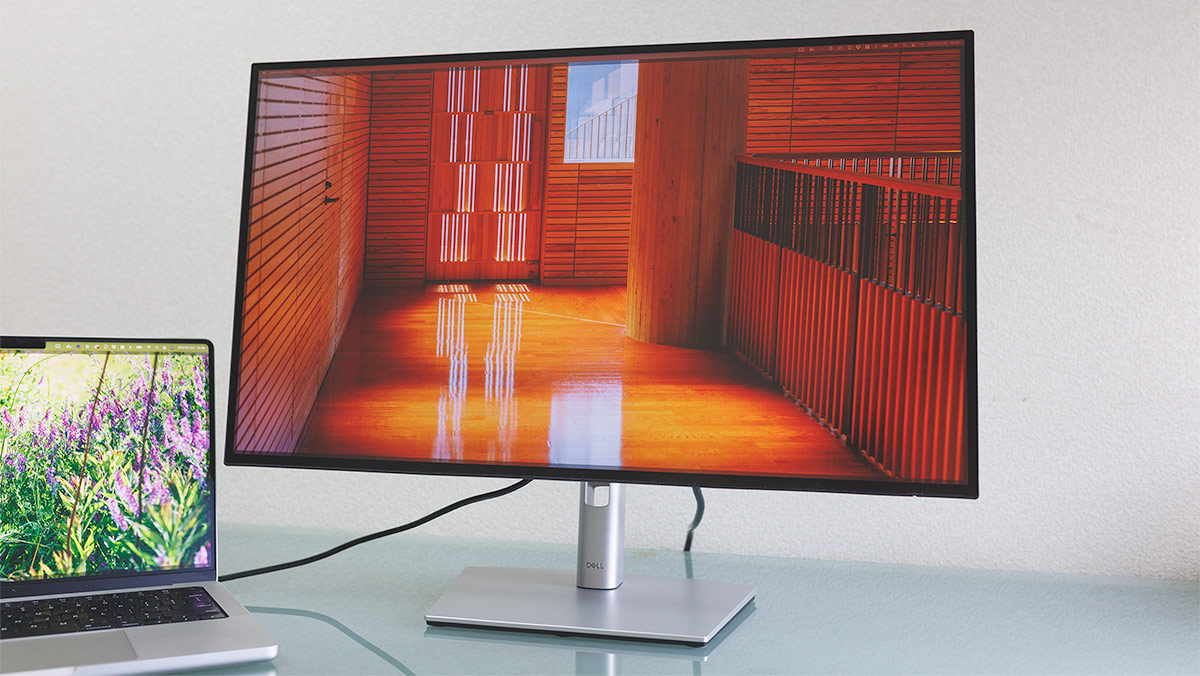 Dell U2723QEのレビュー。U2723QXとの違いは？IPS Blackの4K27インチ