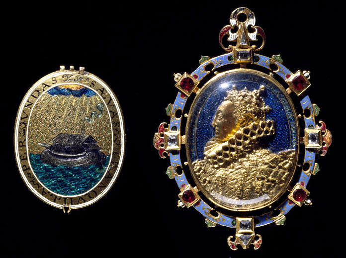 18世紀の勿忘草の美しいブルー・ギロッシュエナメル・ペンダント