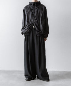 ssstein / シュタイン】EXTRA LIGHT NYLON SHIRRED ZIP HOOD JACKET