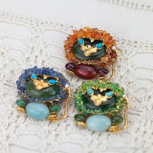 Swoboda スワボダ-天然石グリーン・ライオン・ヴィンテージ・ブローチ