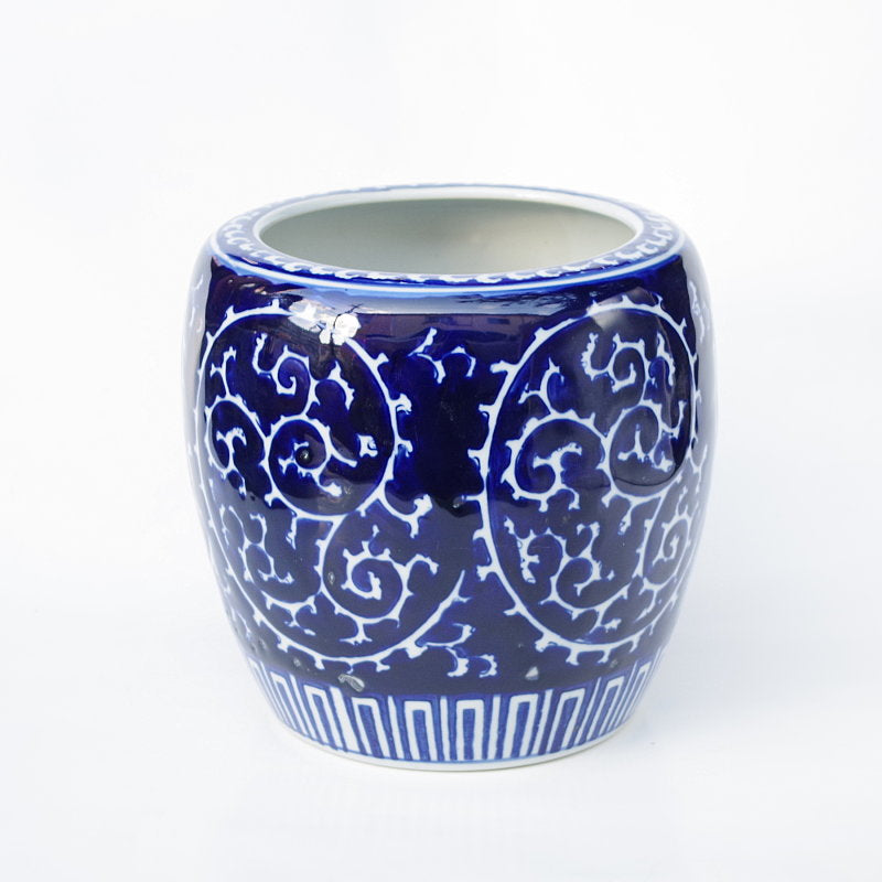 染付小型手あぶり火鉢 (芳州作) 染付小型手あぶり火鉢 (芳